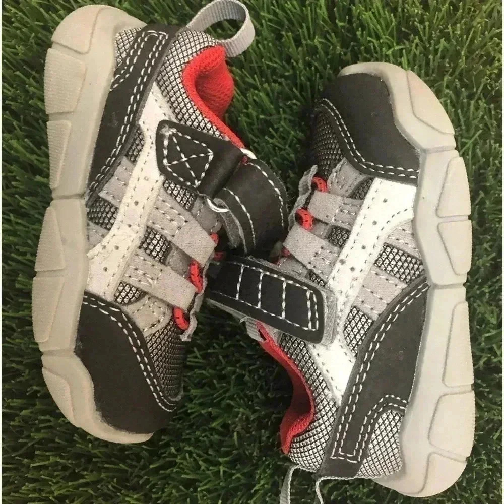 Surprize Made By STRIDE RITE - Picture 5 of 12